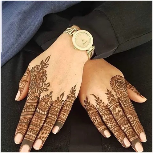 Heavy Mehndi Design For Fingers